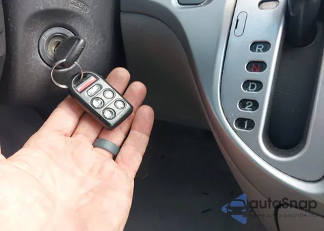 2010 Honda Odyssey Ex-L from USA, damaged, VIN 5FNRL3H60AB003587